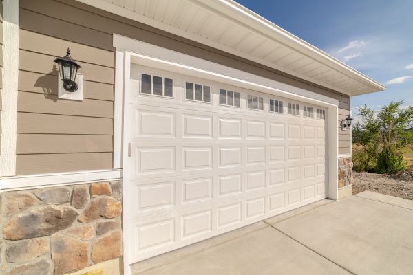 Garage Lifting in Waterloo